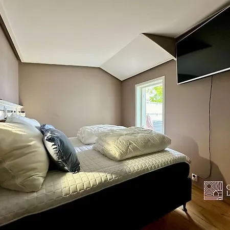 In With Unique View, Jacuzzi And Boat Space Villa Kragero