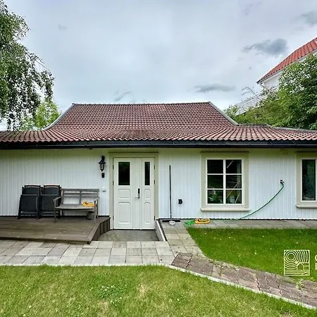 ヴィラ In With Unique View, Jacuzzi, Boat Space & Outdoor Kitchen Kragerø