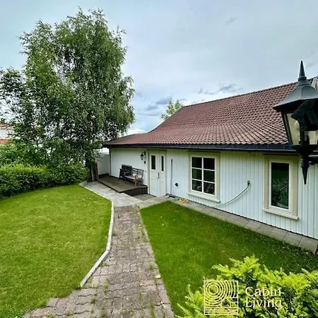 In With Unique View, Jacuzzi And Boat Space Villa *